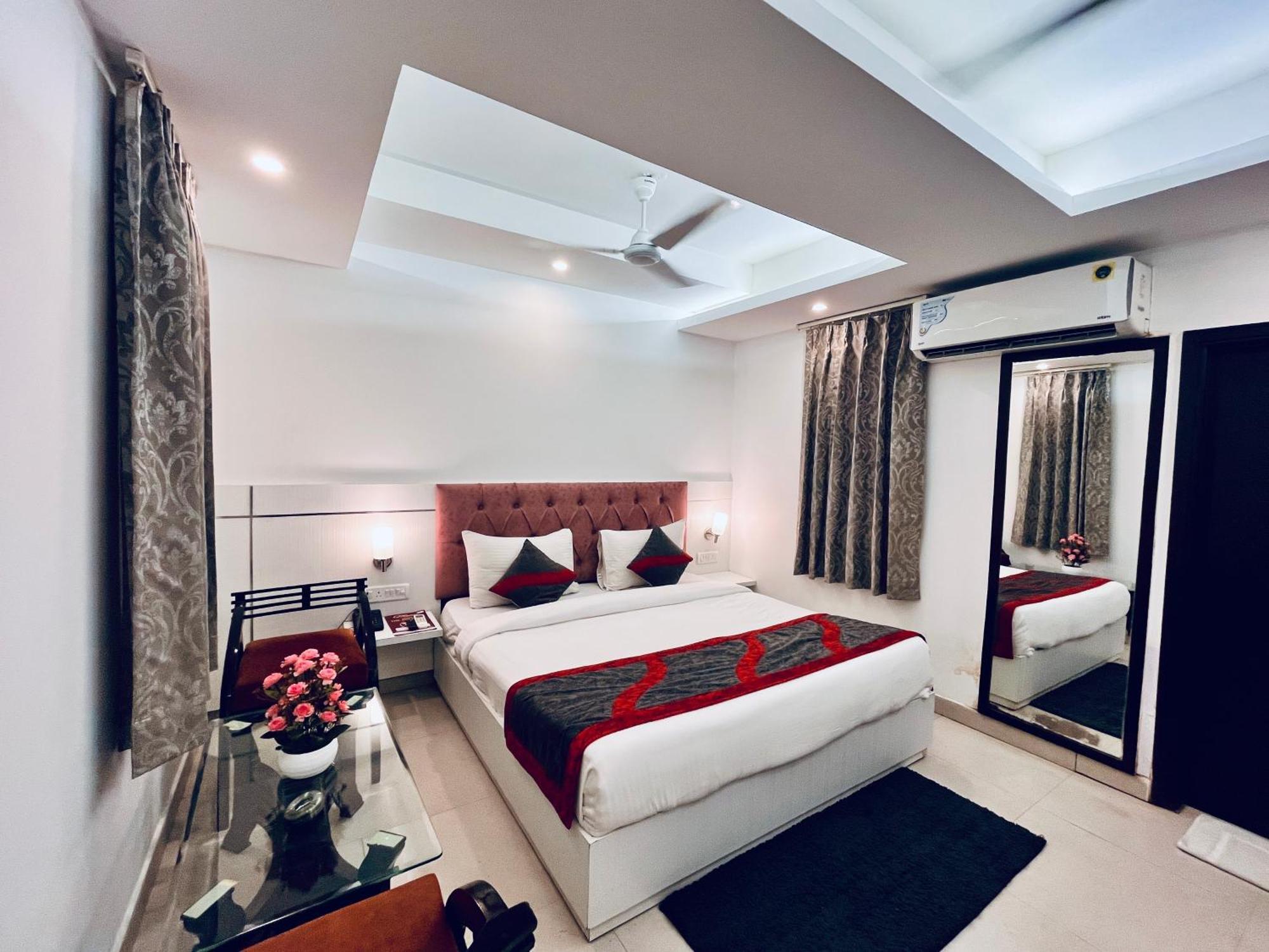 Hotel The Gold Inn - Karol Bagh Delhi Esterno foto