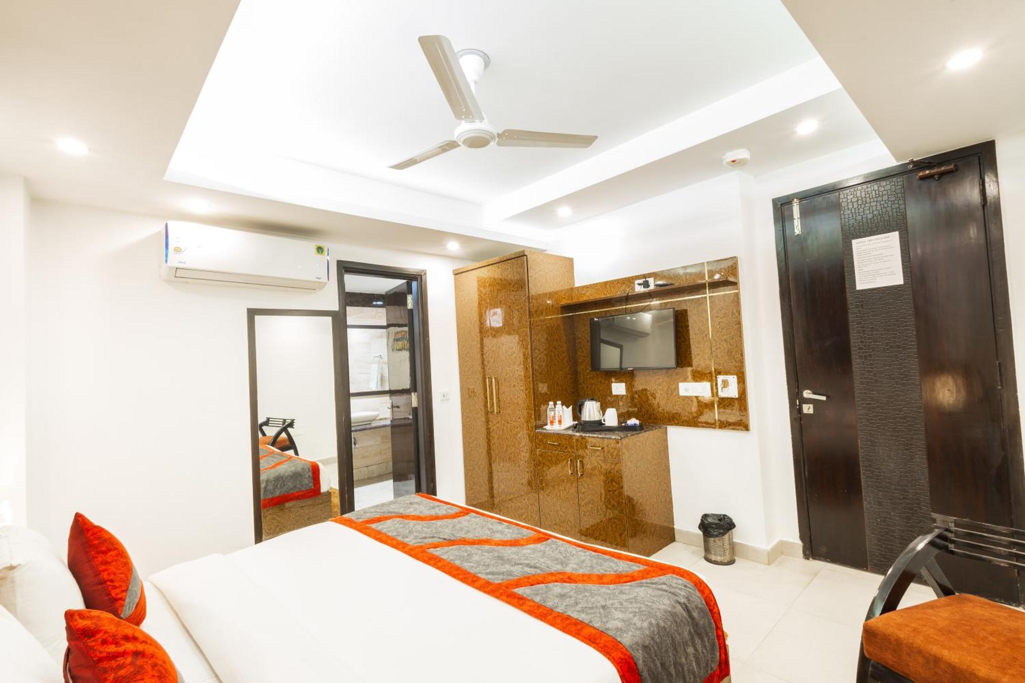 Hotel The Gold Inn - Karol Bagh Delhi Esterno foto