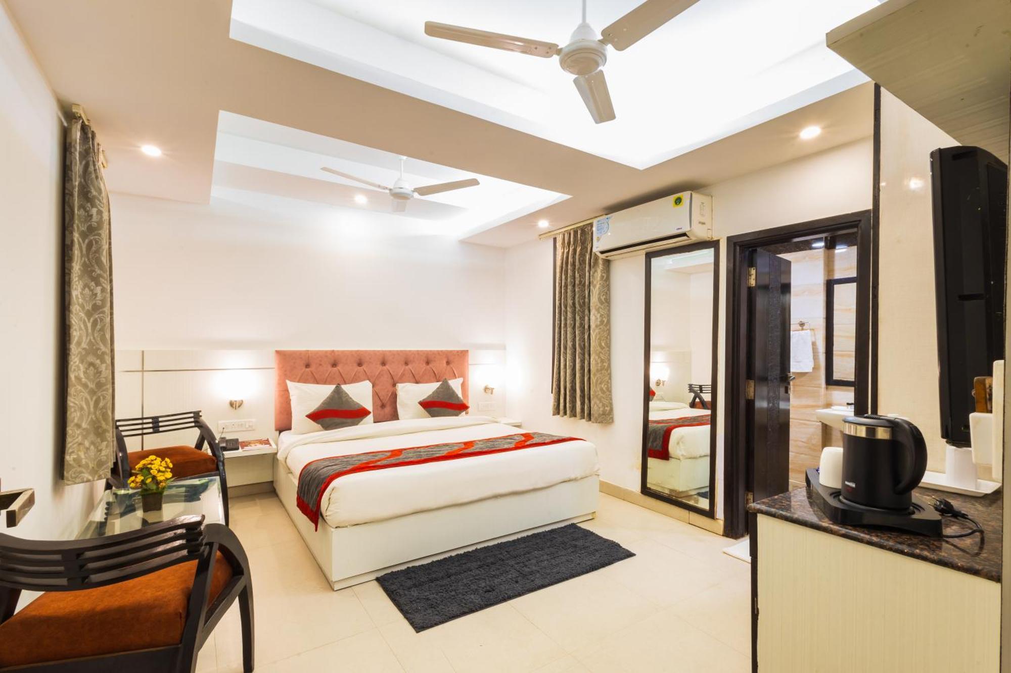 Hotel The Gold Inn - Karol Bagh Delhi Esterno foto