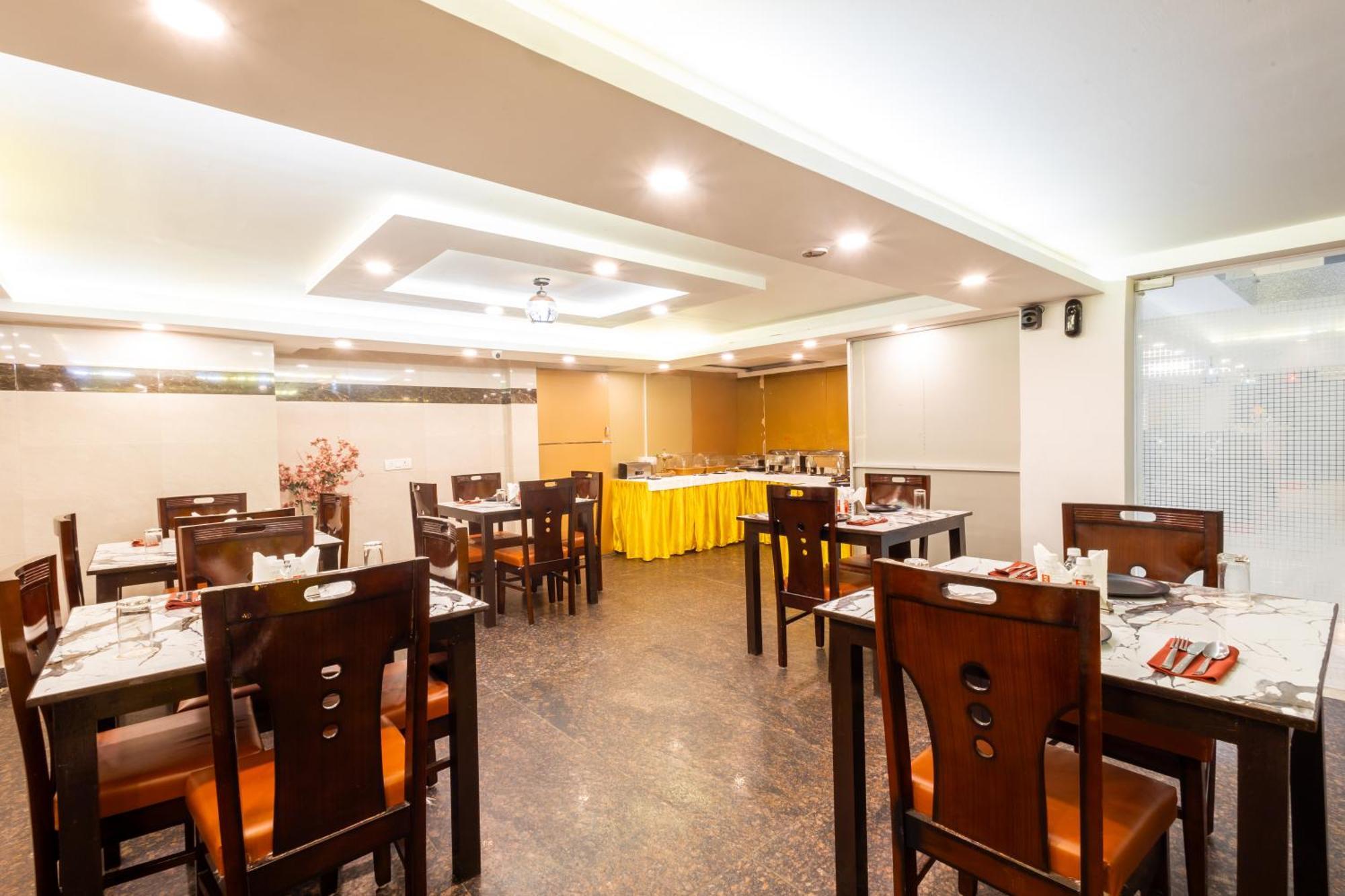 Hotel The Gold Inn - Karol Bagh Delhi Esterno foto