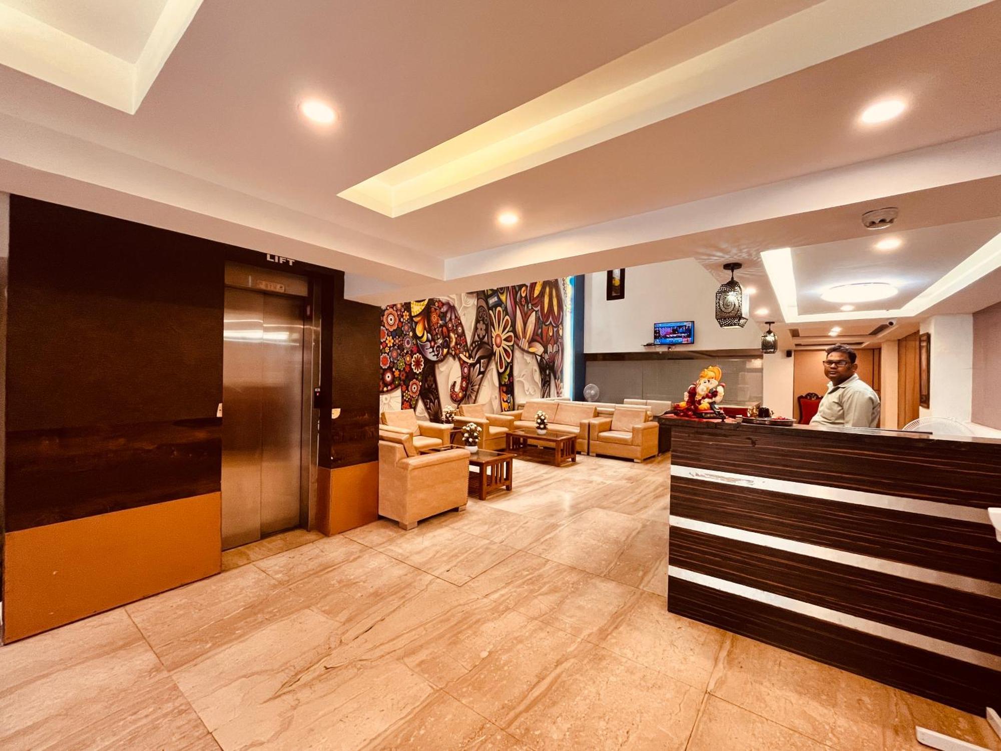 Hotel The Gold Inn - Karol Bagh Delhi Esterno foto