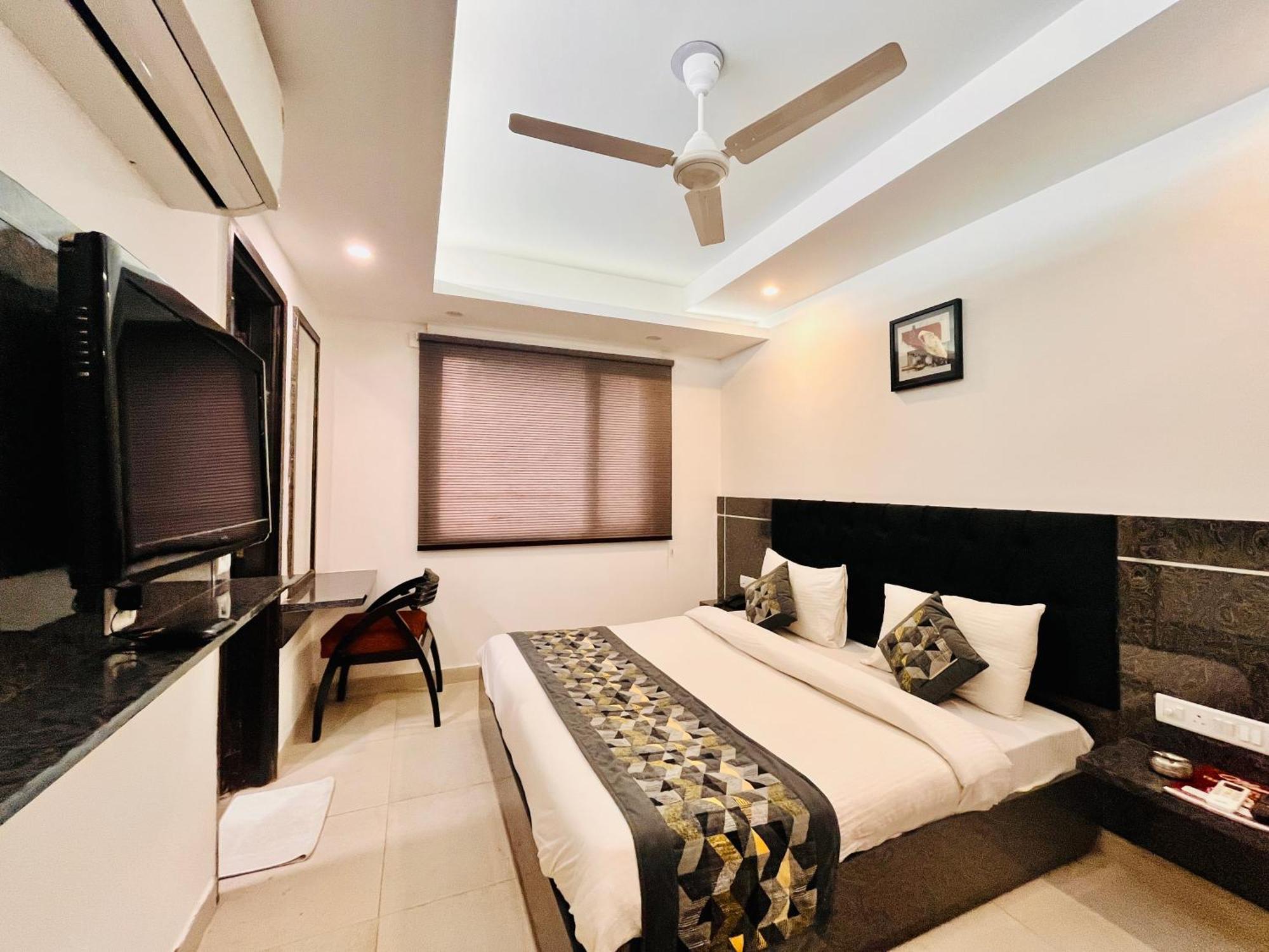 Hotel The Gold Inn - Karol Bagh Delhi Esterno foto