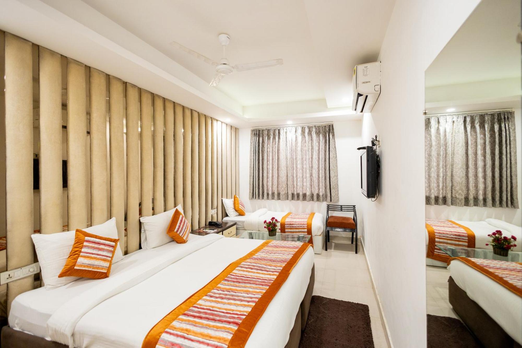 Hotel The Gold Inn - Karol Bagh Delhi Esterno foto