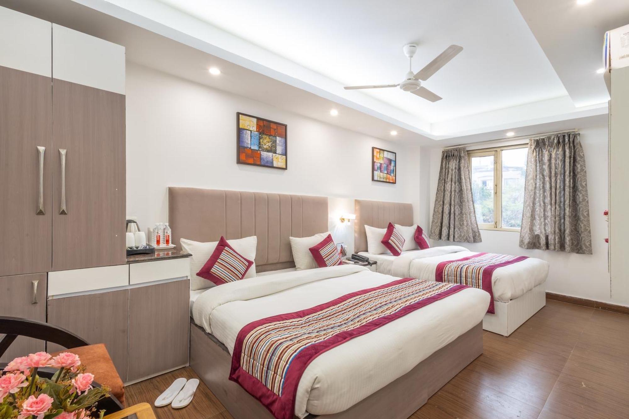 Hotel The Gold Inn - Karol Bagh Delhi Esterno foto
