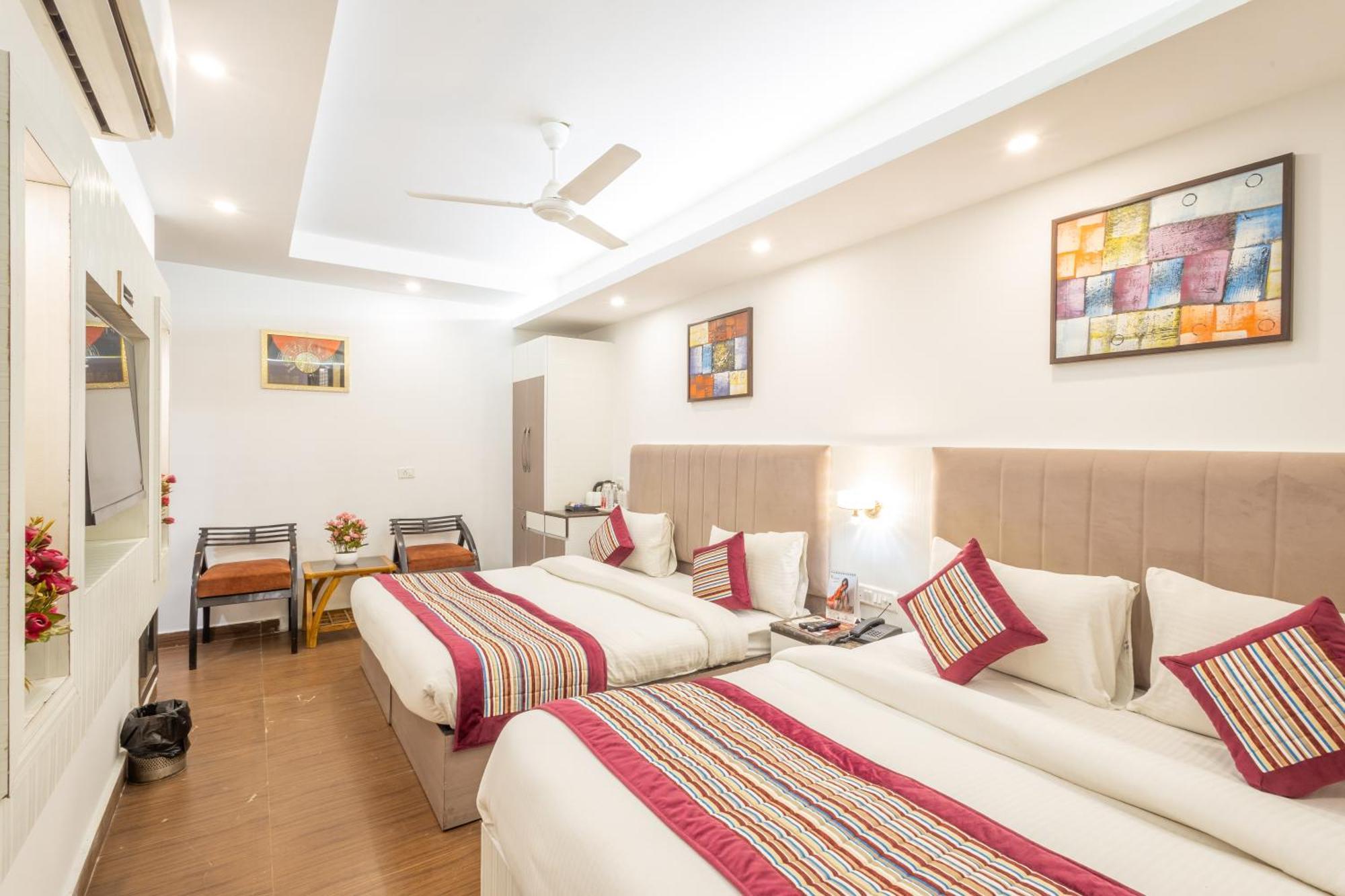 Hotel The Gold Inn - Karol Bagh Delhi Esterno foto