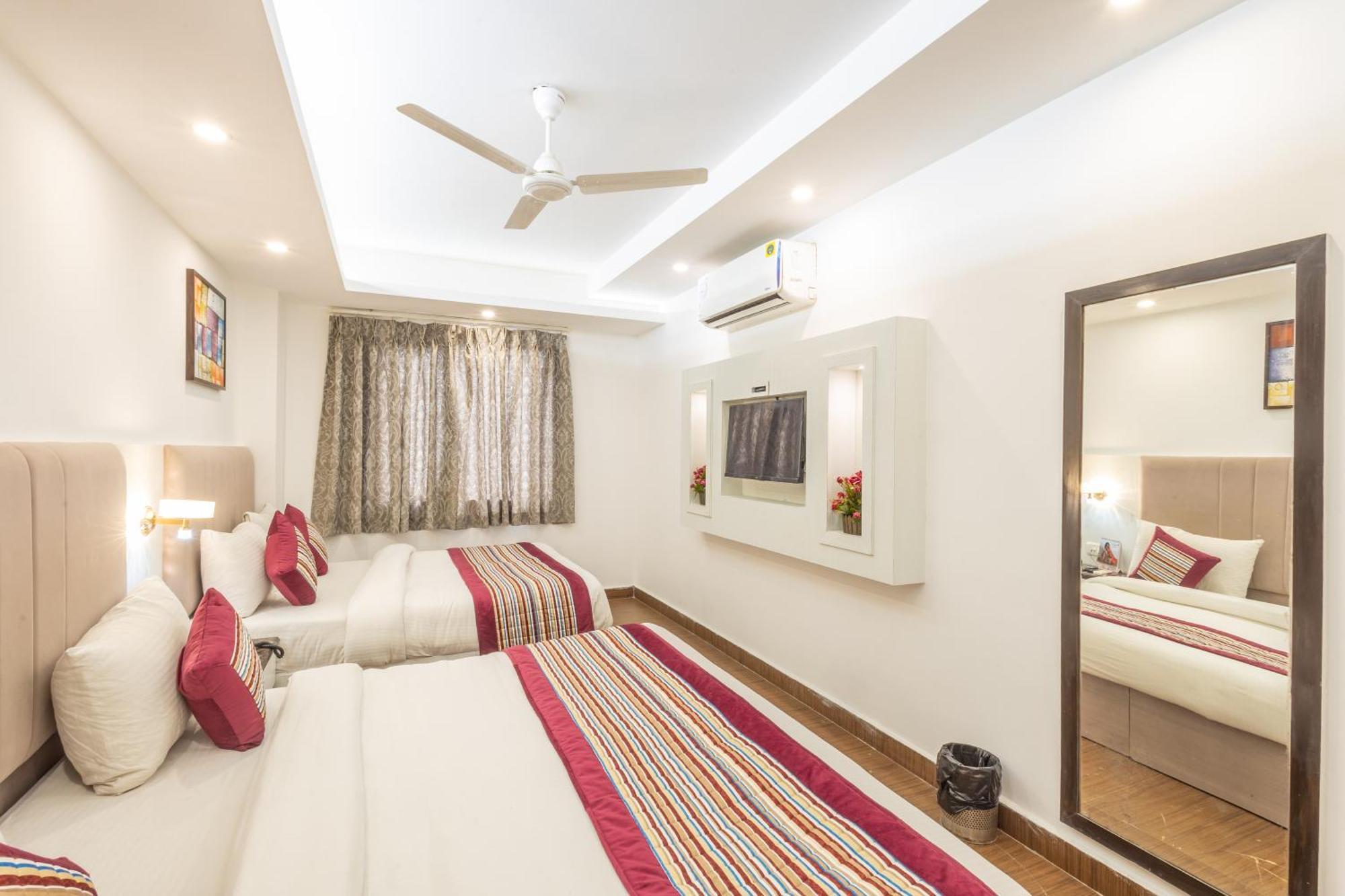Hotel The Gold Inn - Karol Bagh Delhi Esterno foto